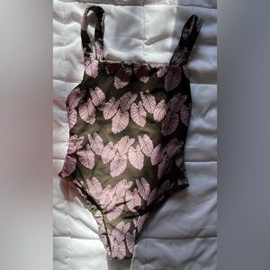 BENOA ONE PIECE SIZE SMALL